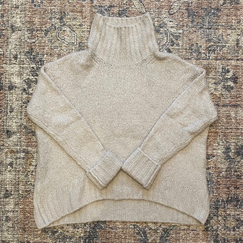 H&M Sweater